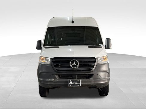 Used 2020 Mercedes-Benz Sprinter 3500 image 2