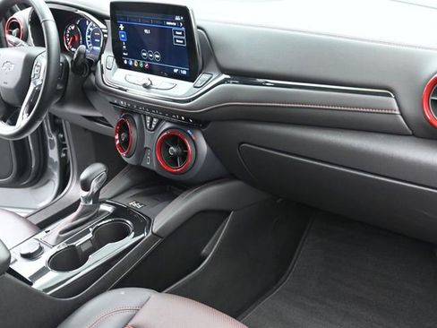 Used 2025 Chevrolet Blazer RS image 28