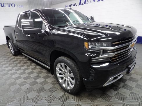 Used 2021 Chevrolet Silverado 1500 High Country w/ Technology Package image 3