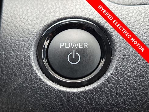Used 2025 Toyota Camry LE FWD image 20