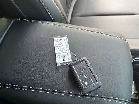 New 2025 Jeep Grand Cherokee Limited image 51