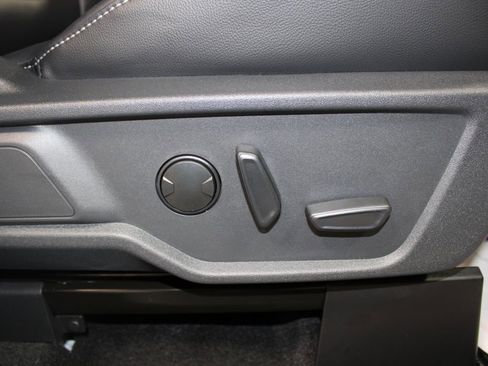 New 2025 Ford Bronco Outer Banks image 32