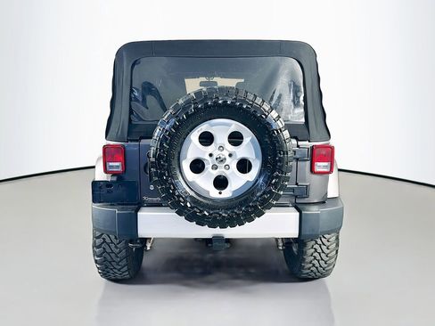 Used 2014 Jeep Wrangler Unlimited Sahara w/ Connectivity Group image 6