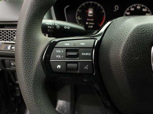 Used 2025 Honda Civic LX image 28