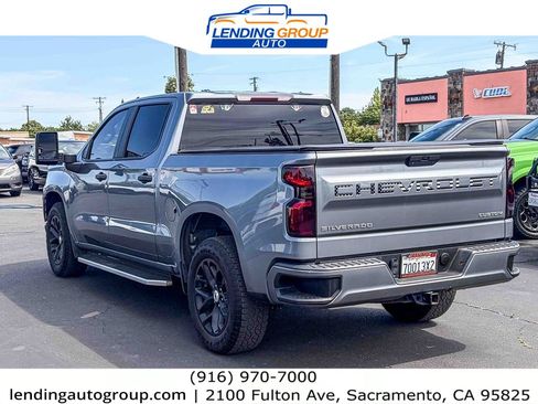 Used 2020 Chevrolet Silverado 1500 Custom w/ Custom Value Package RWD image 2