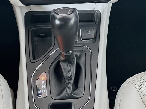 Used 2022 Jeep Cherokee Latitude Lux image 25