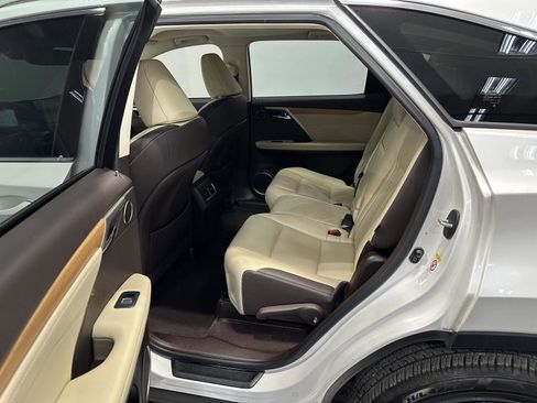 Used 2019 Lexus RX 350L w/ Premium Package image 26