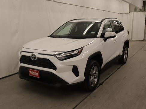 Used 2025 Toyota RAV4 XLE w/ Convenience Package AWD/4WD image 24