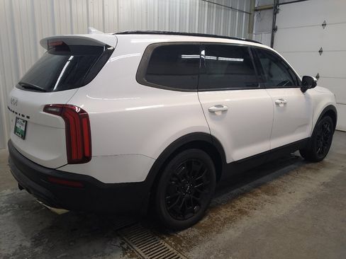 Used 2022 Kia Telluride EX w/ EX Premium Package AWD/4WD image 10