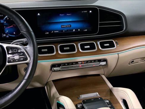 Used 2022 Mercedes-Benz GLE 350 4MATIC w/ Premium Package image 7