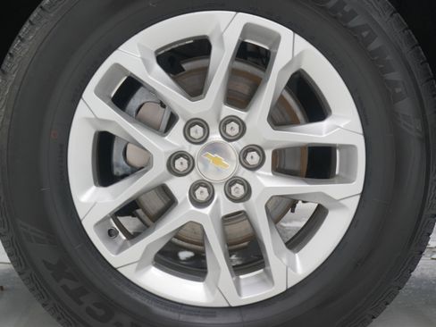 Used 2020 Chevrolet Traverse LT w/ Driver Confidence II Package FWD image 30