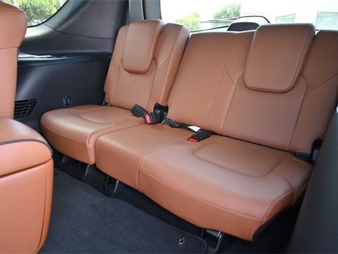 Used 2024 INFINITI QX80 Sensory image 29