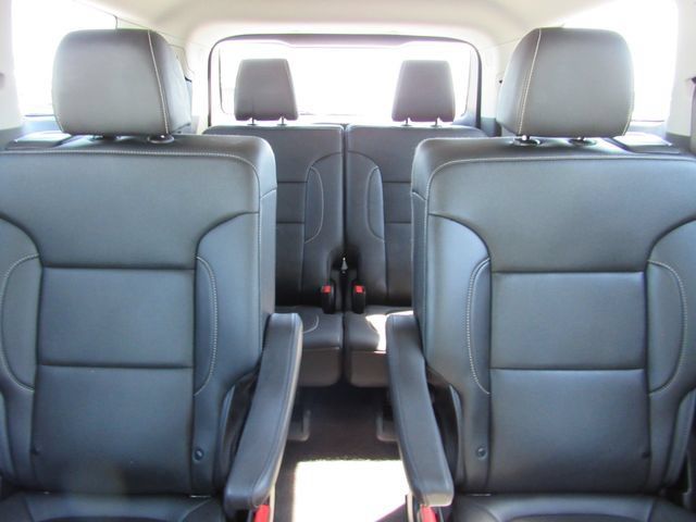 Certified 2023 GMC Acadia SLT w/ Preferred Package AWD/4WD image 30