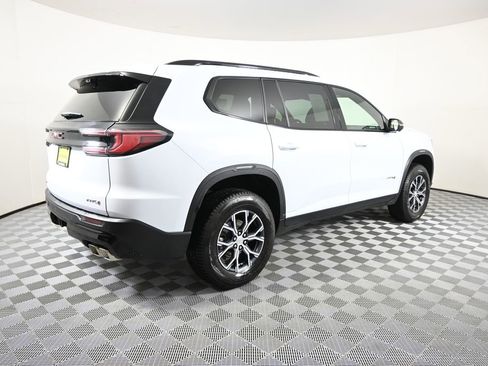 Used 2026 GMC Acadia AT4 w/ Luxury Package AWD/4WD image 6
