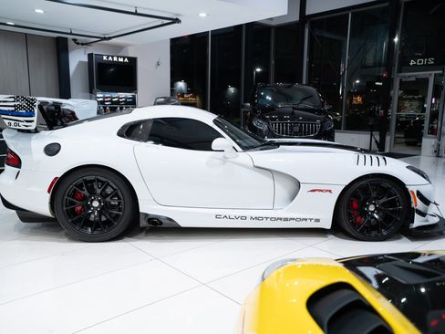 Used 2016 Dodge Viper GTC w/ ACR Package RWD image 35