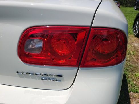 Used 2011 Buick Lucerne CXL FWD image 19
