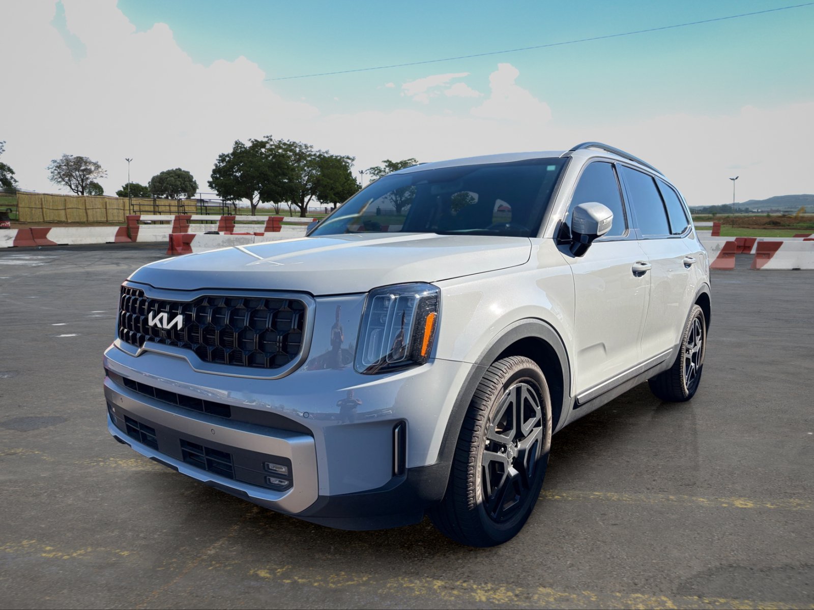 Certified 2023 Kia Telluride SX X-Line AWD/4WD image 5