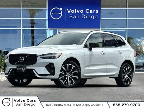 Certified 2025 Volvo XC60 B5 Plus AWD/4WD image 1