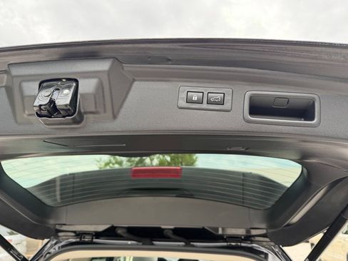 Used 2021 Subaru Forester Premium w/ Popular Package #1 AWD/4WD image 14