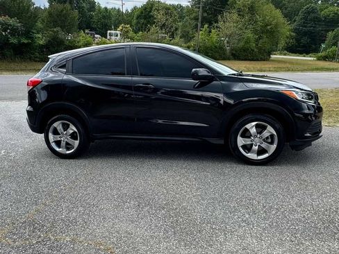 Used 2021 Honda HR-V LX image 3
