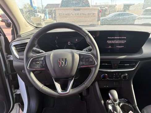 Used 2024 Buick Encore GX Preferred w/ Comfort Package FWD image 21