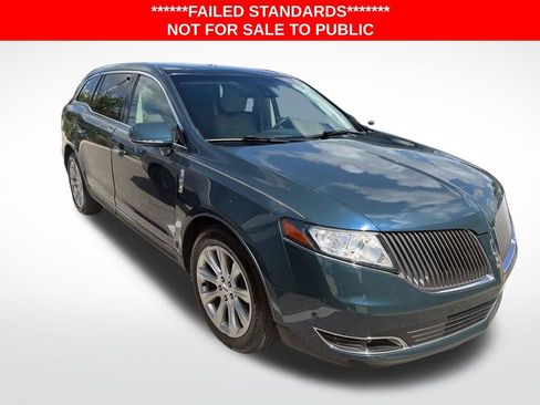 Used 2016 Lincoln MKT AWD w/ Equipment Group 201A image 1