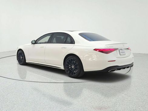 Certified 2023 Mercedes-Benz S 500 4MATIC image 7