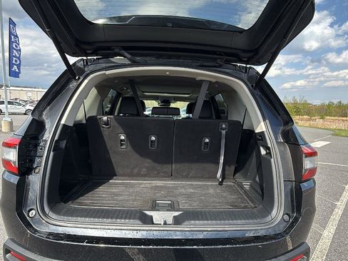Used 2025 Honda Pilot Touring image 20