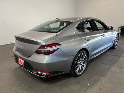 Used 2024 Genesis G70 2.5T RWD image 3