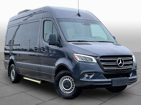 Used 2023 Mercedes-Benz Sprinter 2500 image 3