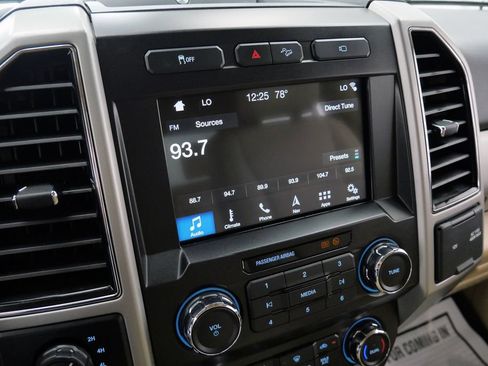 Used 2019 Ford F250 Lariat w/ Lariat Ultimate Package AWD/4WD image 33