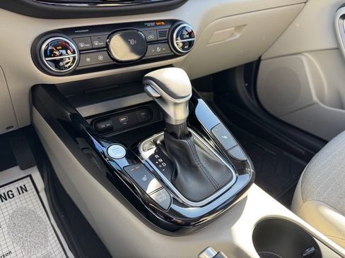 Used 2025 Kia Soul EX image 20