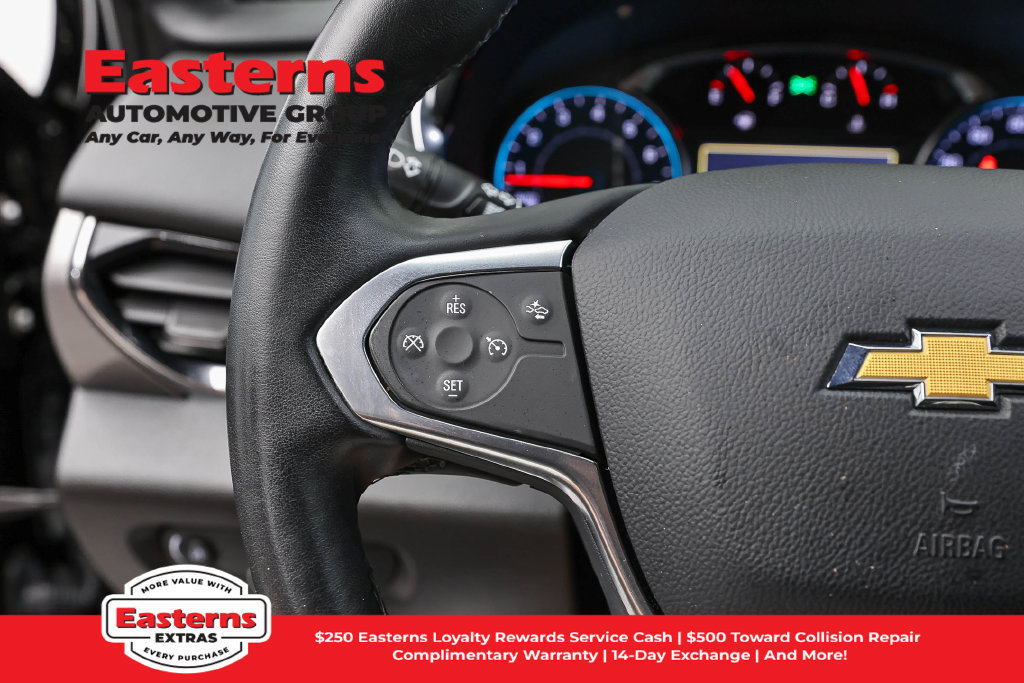 Used 2023 Chevrolet Traverse LT FWD image 16