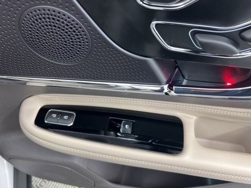 Used 2023 Lincoln Corsair AWD w/ Equipment Group 101A image 26