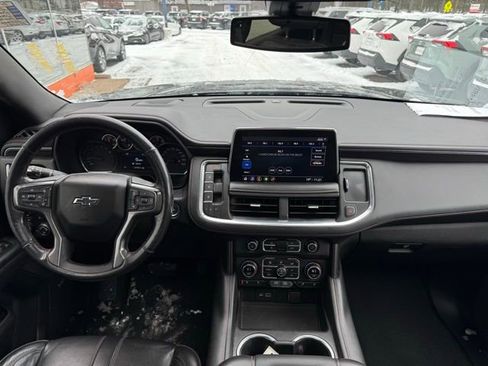 Used 2021 Chevrolet Tahoe RST w/ Luxury Package image 17