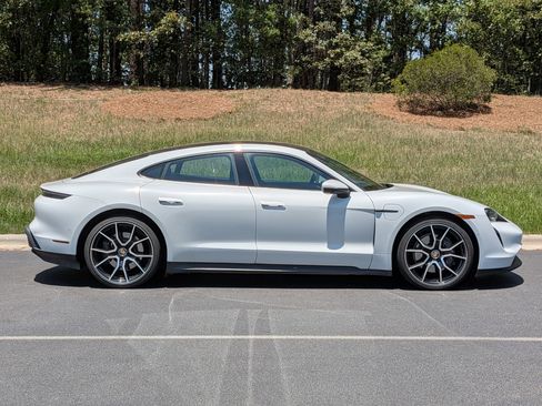 Used 2023 Porsche Taycan RWD image 24