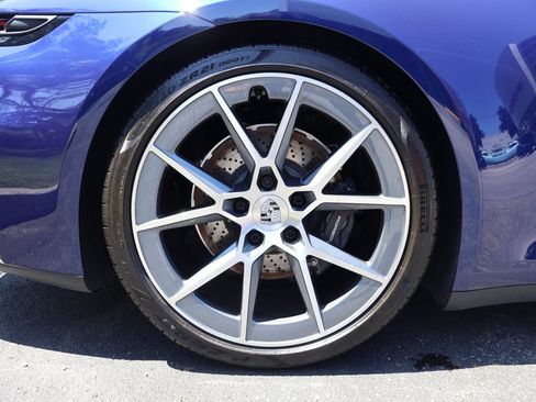 Certified 2025 Porsche 911 Carrera T RWD image 27