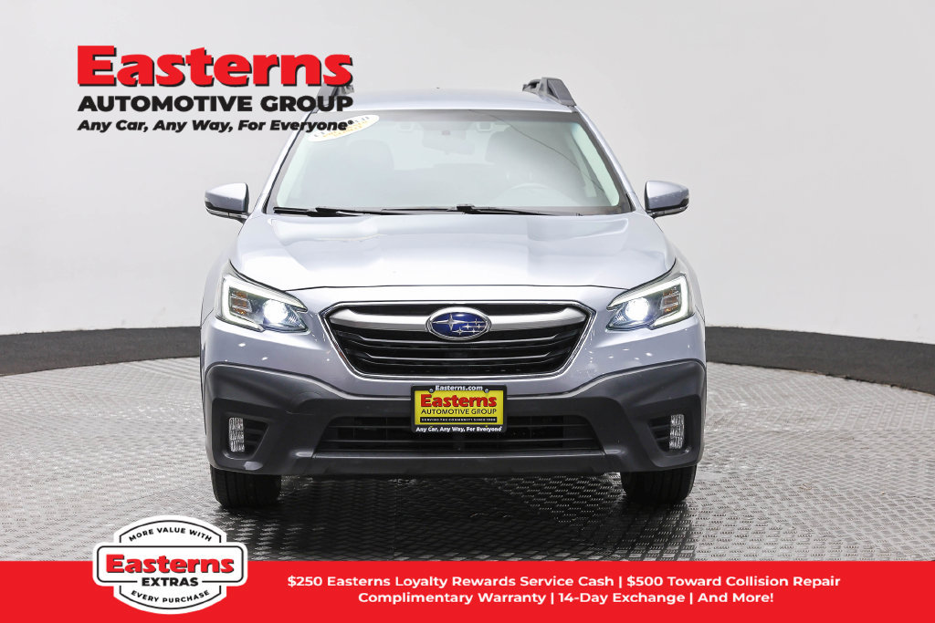 Used 2022 Subaru Outback Premium AWD/4WD image 3