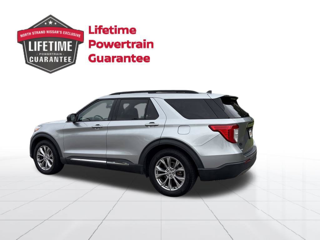 Used 2021 Ford Explorer XLT w/ Equipment Group 202A RWD image 3