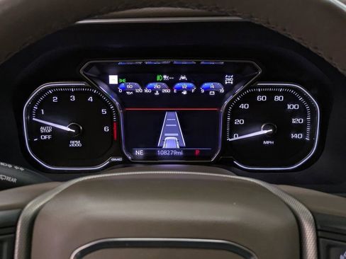 Used 2021 GMC Yukon Denali w/ Denali Premium Package image 29