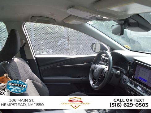 Used 2025 Toyota Camry LE AWD/4WD image 21