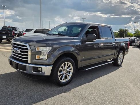 Used 2015 Ford F150 XLT w/ Equipment Group 302A Luxury RWD image 3