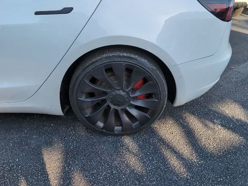 Used 2021 Tesla Model 3 Performance image 7