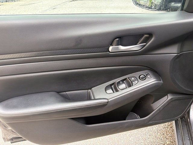 Used 2024 Nissan Altima 2.5 SV FWD image 20