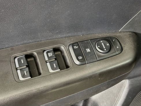 Used 2021 Kia Sportage LX FWD image 15