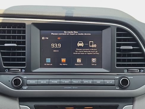 Used 2018 Hyundai Elantra SEL FWD image 21