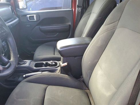 Used 2021 Jeep Wrangler Unlimited Sport image 9