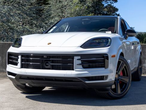 New 2026 Porsche Cayenne S image 7
