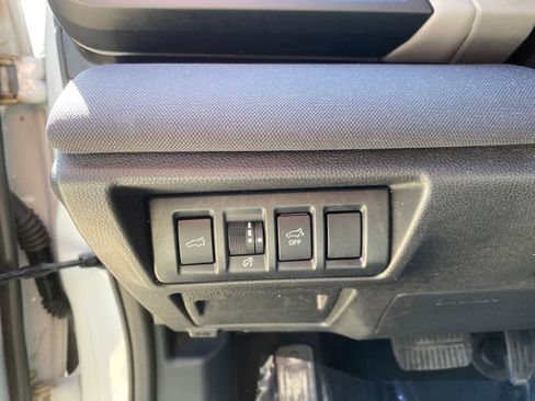 Used 2023 Subaru Outback Premium image 13