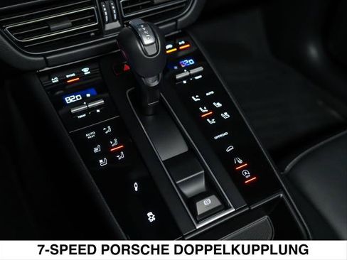 Used 2025 Porsche Macan Turbo AWD/4WD image 24